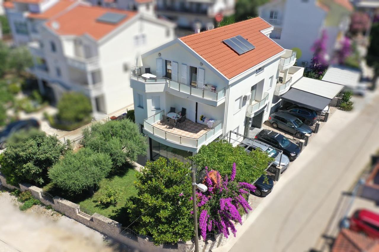 Apartments Dumancic ビオグラード・ナ・モル エクステリア 写真