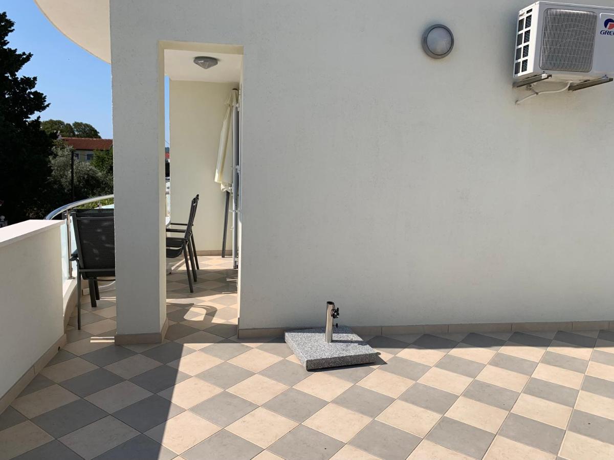 Apartments Dumancic ビオグラード・ナ・モル エクステリア 写真