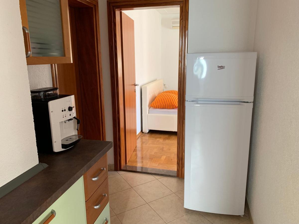 Apartments Dumancic ビオグラード・ナ・モル エクステリア 写真