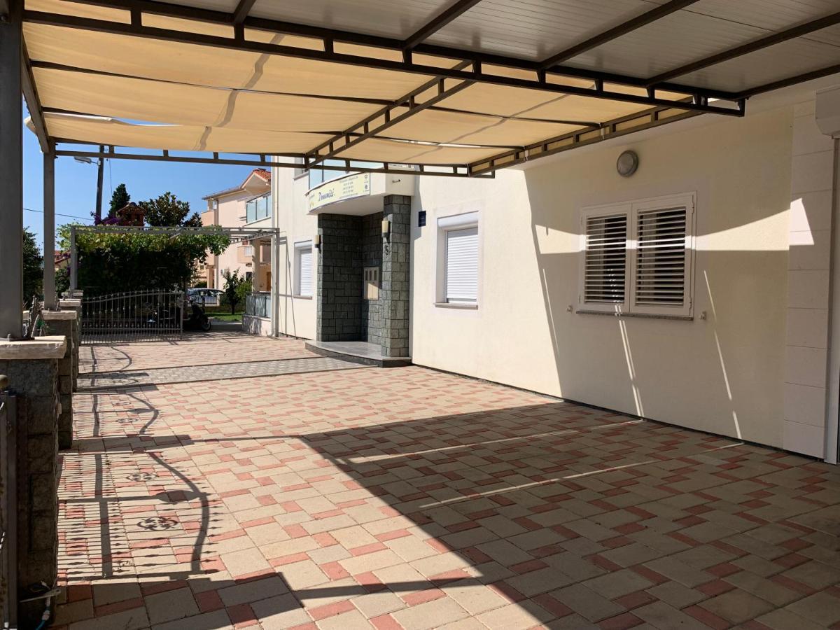 Apartments Dumancic ビオグラード・ナ・モル エクステリア 写真